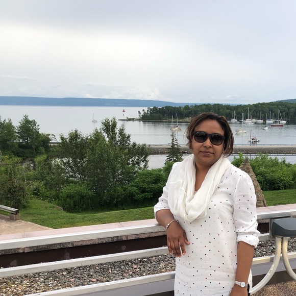 Meet your Posher, Luna - Picture 1 of 1